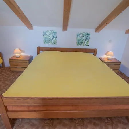 Andjelka B4-blue Guest house