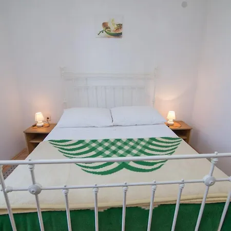 Guest house Andjelka B4-blue Mali Losinj