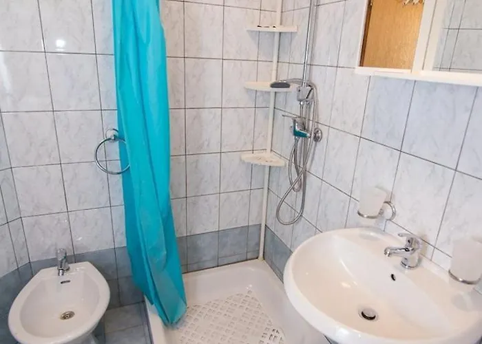 Andjelka B4-blue 3* Mali Lošinj