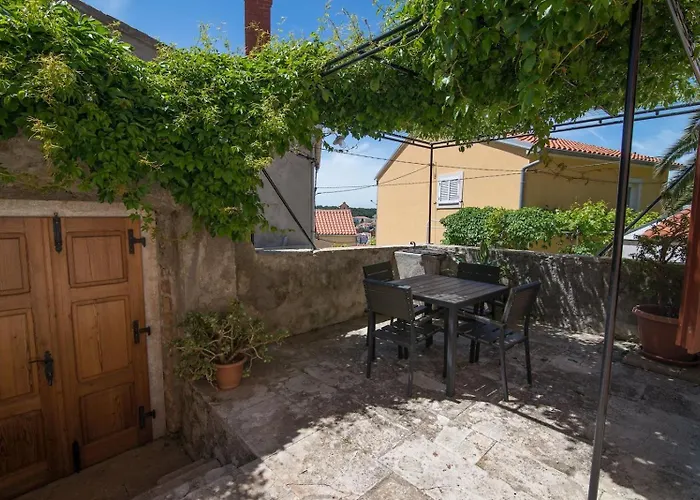 Andjelka B4-blue Gasthuis Mali Lošinj